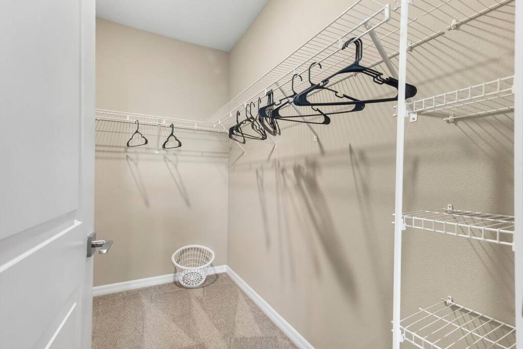 Elegant 1Br/1Ba Condo With Pool, Gym And Laundry Мельбурн Екстер'єр фото
